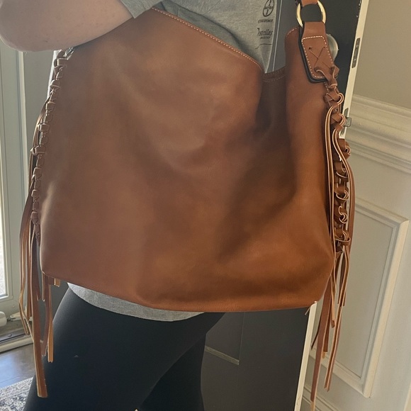 Boho Fringe Tan Shoulder Bag. - Picture 15 of 15